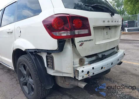 2018 Dodge Journey Crossroad Awd z USA, uszkodzony, nr VIN 3C4PDDGG2JT387250